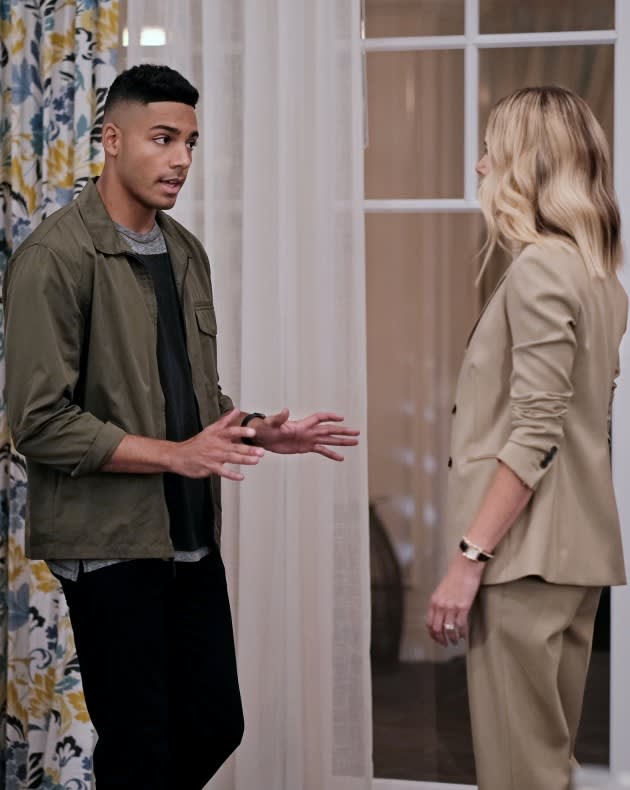 Facing Interrogation - All American Season 2 Episode 4