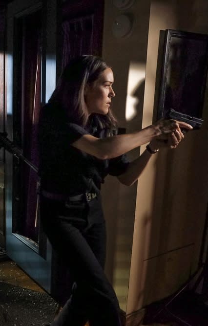 Fighting Hard - The Blacklist Season 7 Episode 2