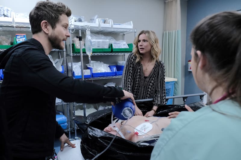 He's Aliiive! - The Resident Season 3 Episode 4