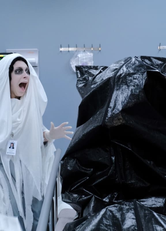 Pronounced Dead - Tall - The Resident Season 3 Episode 4