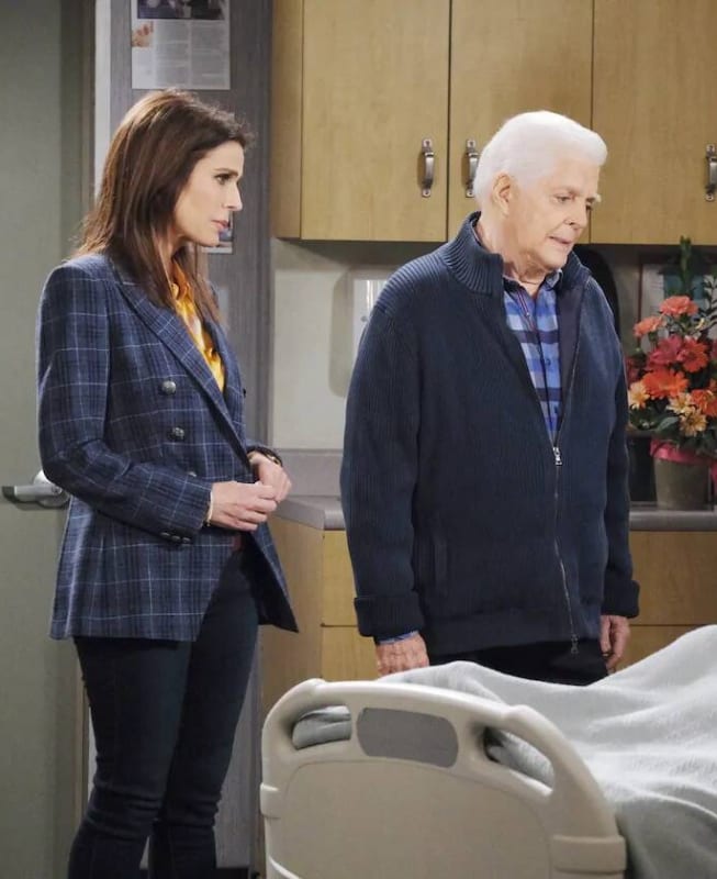 (TALL) Delivering Bad News - Days of Our Lives
