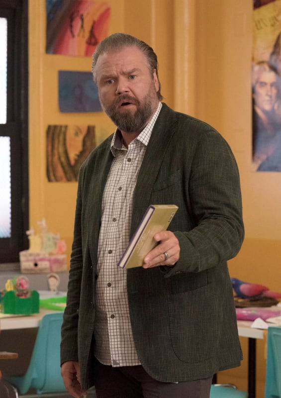 Teaching a Class - Tall - New Amsterdam Season 2 Episode 2