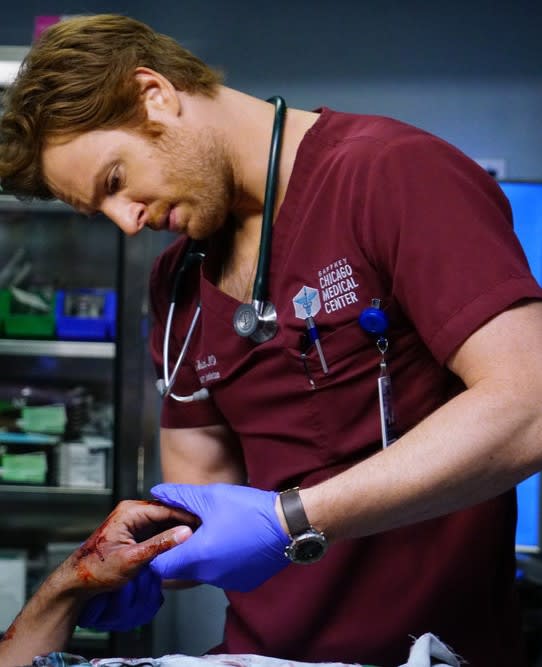 Will Operates - Chicago Med Season 5 Episode 6