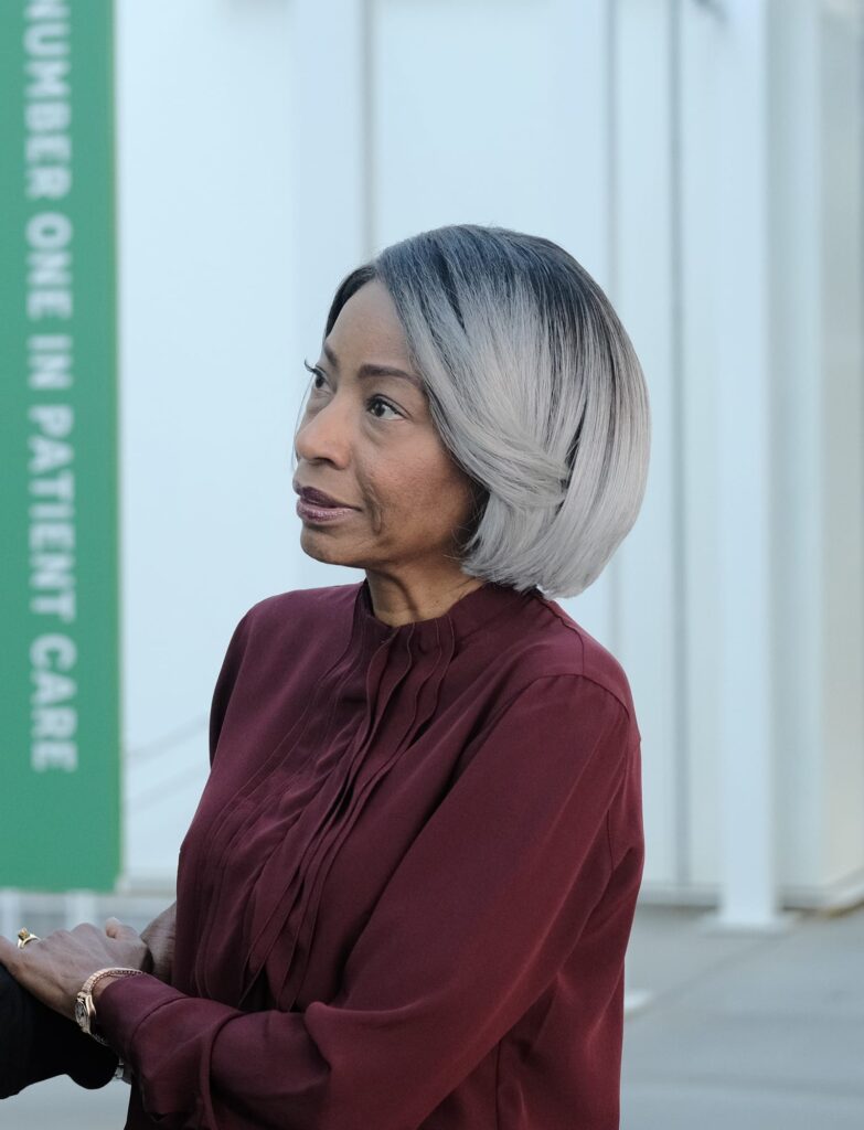 Bonnie Bloome - Tall - The Resident Season 3 Episode 6