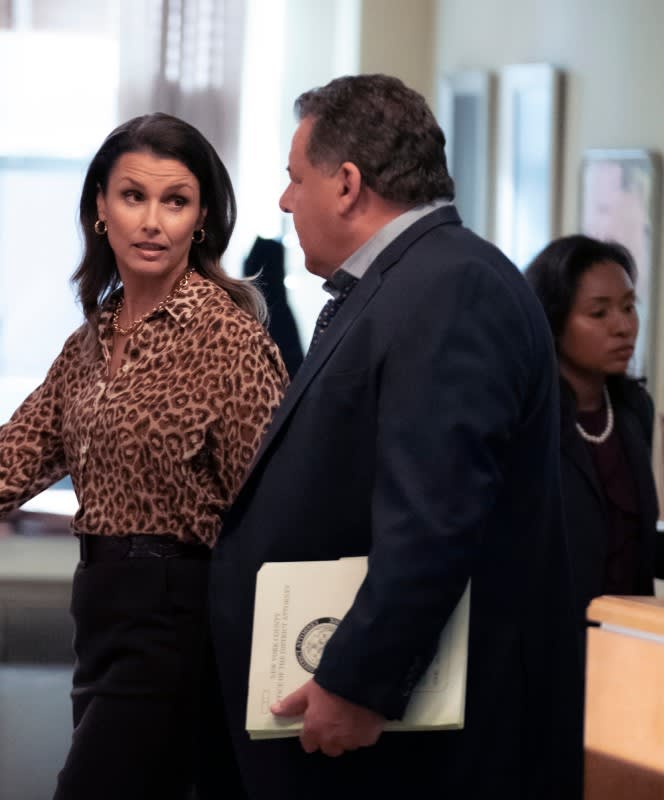 Erin and Anthony Talk - Blue Bloods Season 10 Episode 6