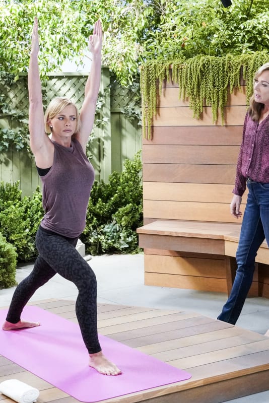 Jaime Pressly Responds to Mom Cancellation TV Fanatic