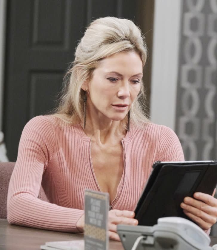 (TALL) Kristen's Latest Bombshell - Days of Our Lives