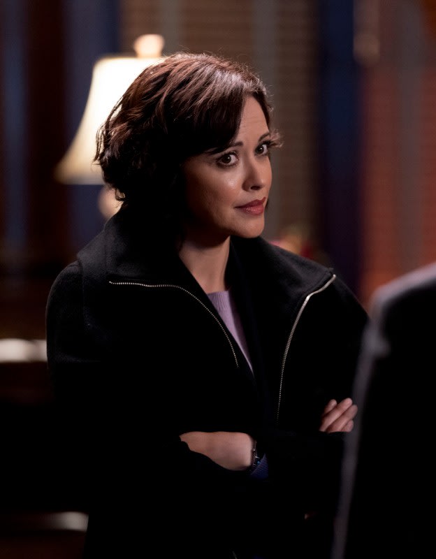 Baez Investigates - Blue Bloods Season 10 Episode 10
