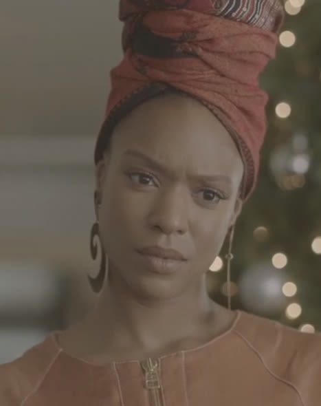 Queen Simone - Tall - A Date By Christmas Eve