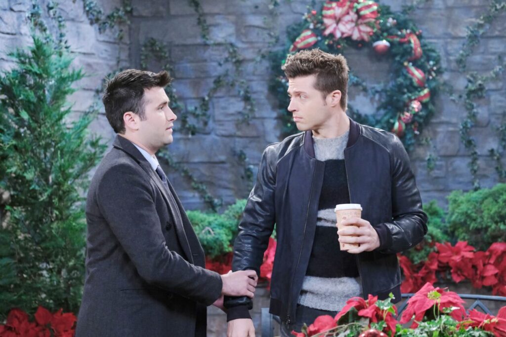 Sharing a Kiss - Days of Our Lives