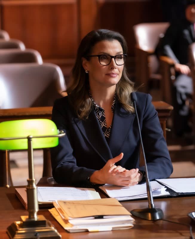 Erin Tries A Case - Blue Bloods Season 10 Episode 11