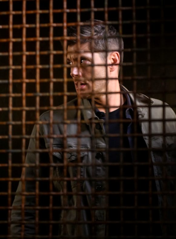 Fight Club Cage - Supernatural Season 15 Episode 10