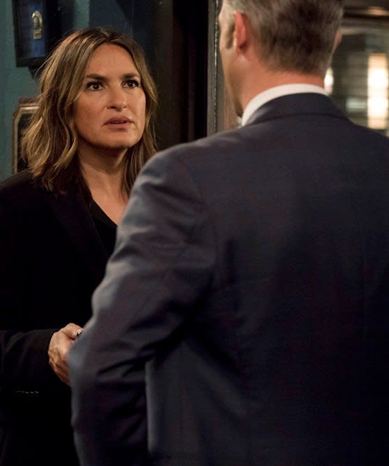 Fighting for Justice - Law & Order: SVU Season 21 Episode 10
