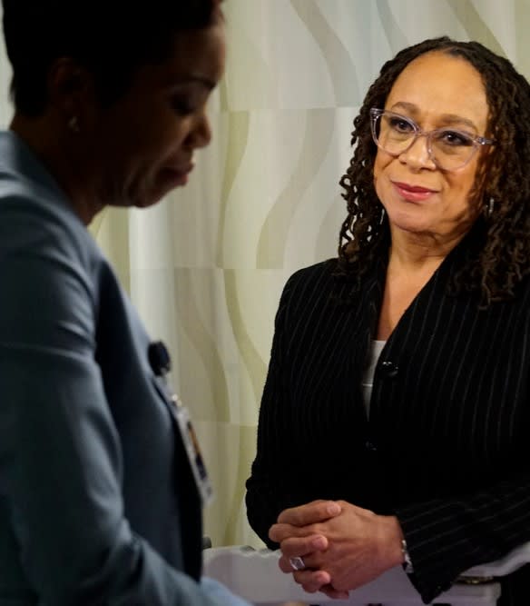 Goodwin and Gwen - Chicago Med Season 5 Episode 11