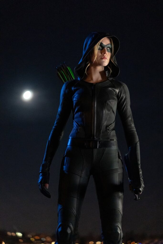 Green Arrow - Arrow Season 8 Episode 9