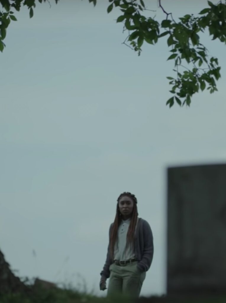Holly Visits a Grave - The Outsider Season 1 Episode 3
