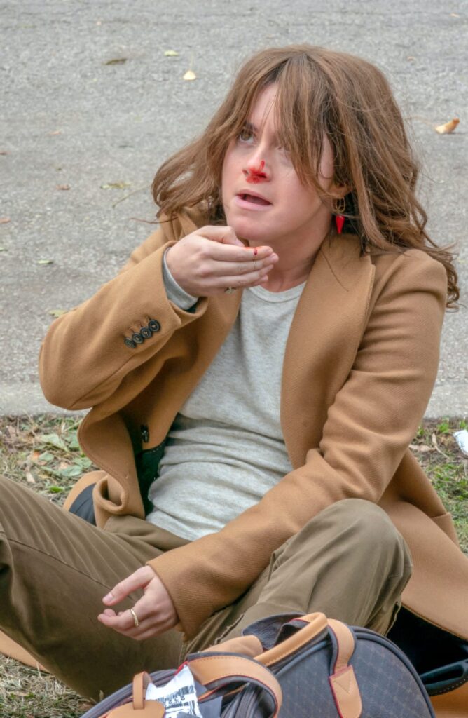 Julia Gets Punched - Shameless Season 10 Episode 12