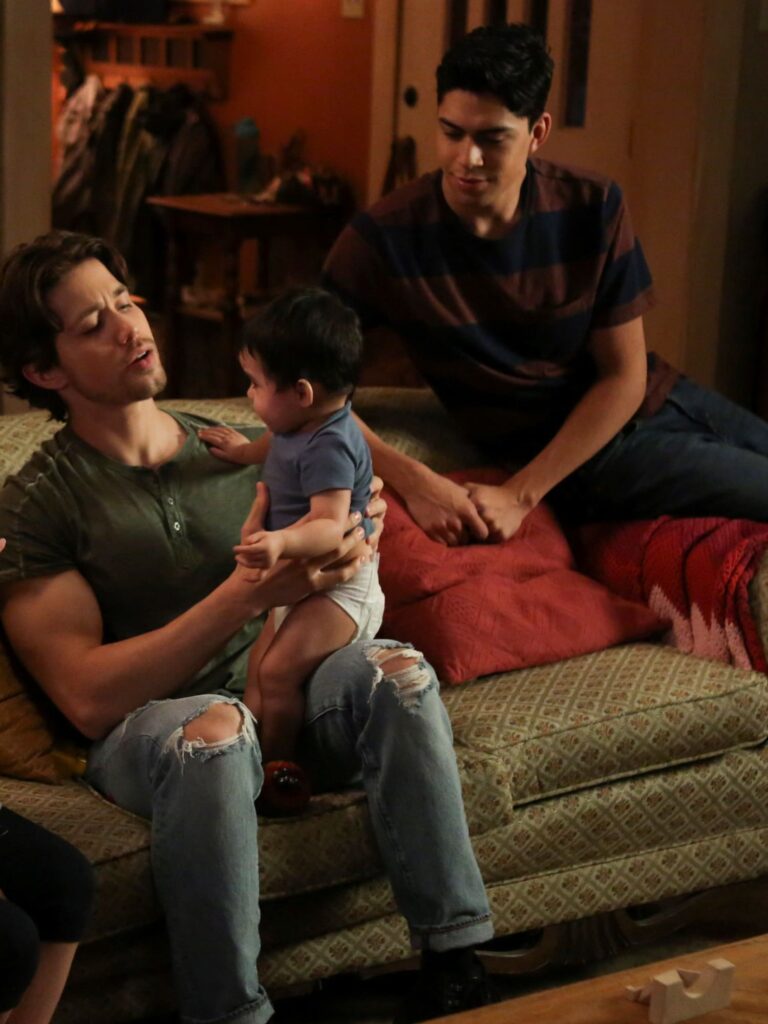 Los Hermanos - Tall - Party of Five Season 1 Episode 2