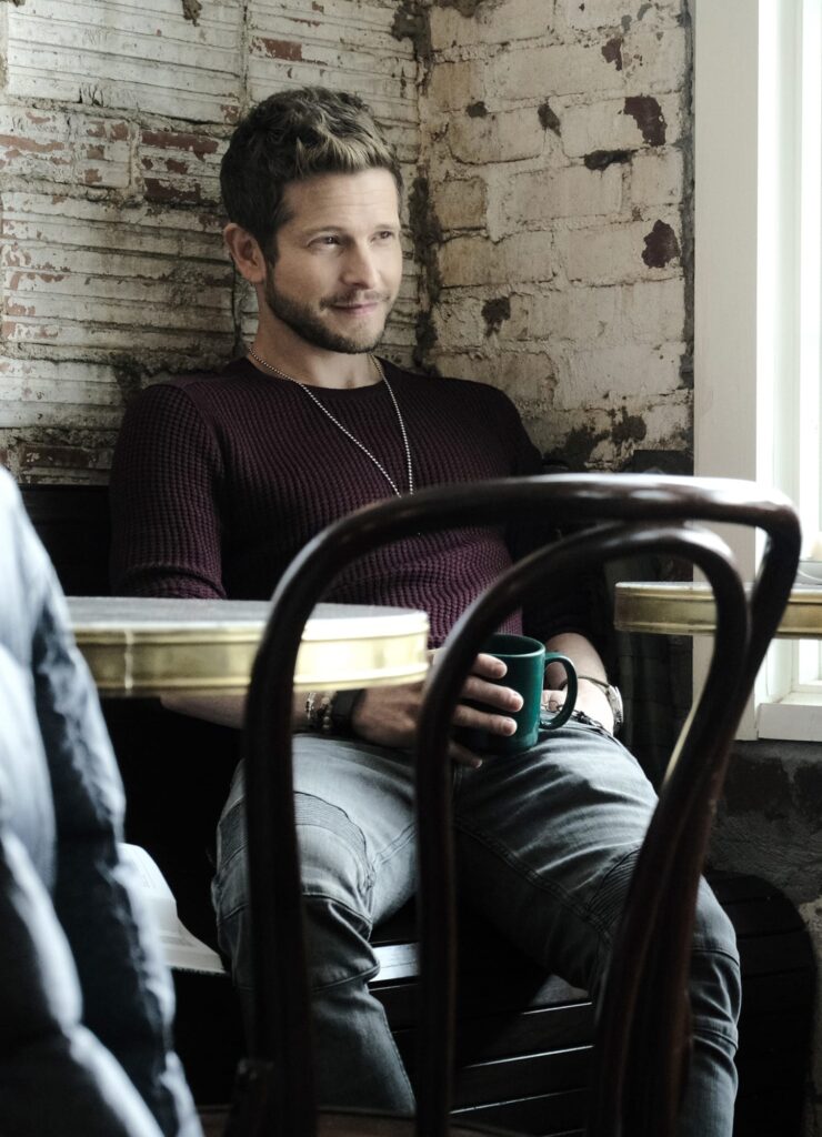 Secret Meeting - Tall - The Resident Season 3 Episode 13