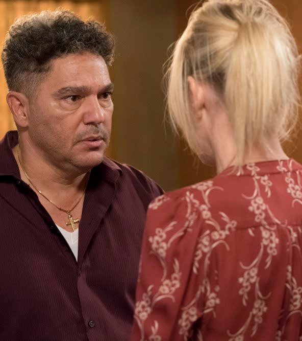 (TALL) A Desperate Father - Law & Order: SVU Season 21 Episode 10