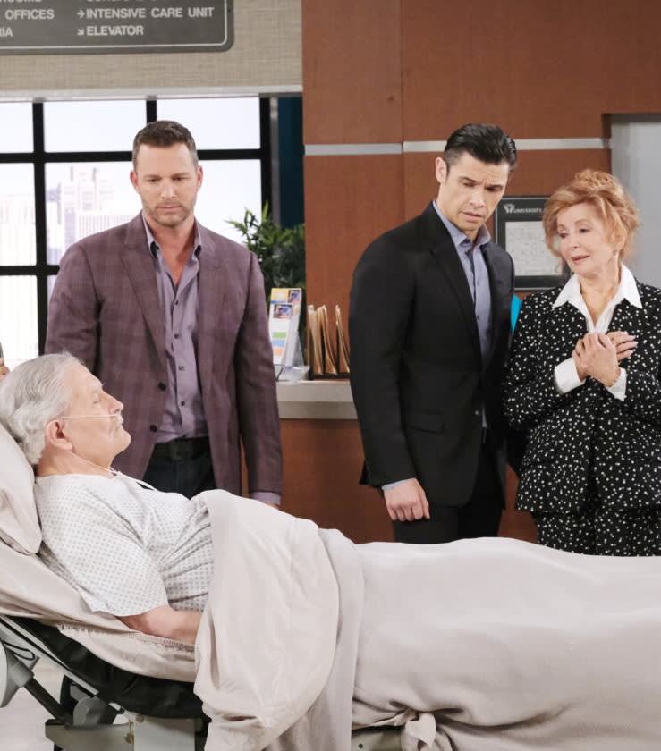 (TALL) A Stunning Turn - Days of Our Lives