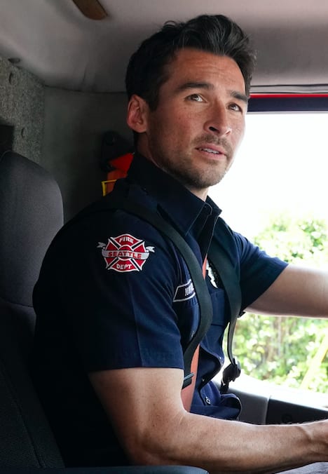 Travis - Station 19 Season 3 Episode 3