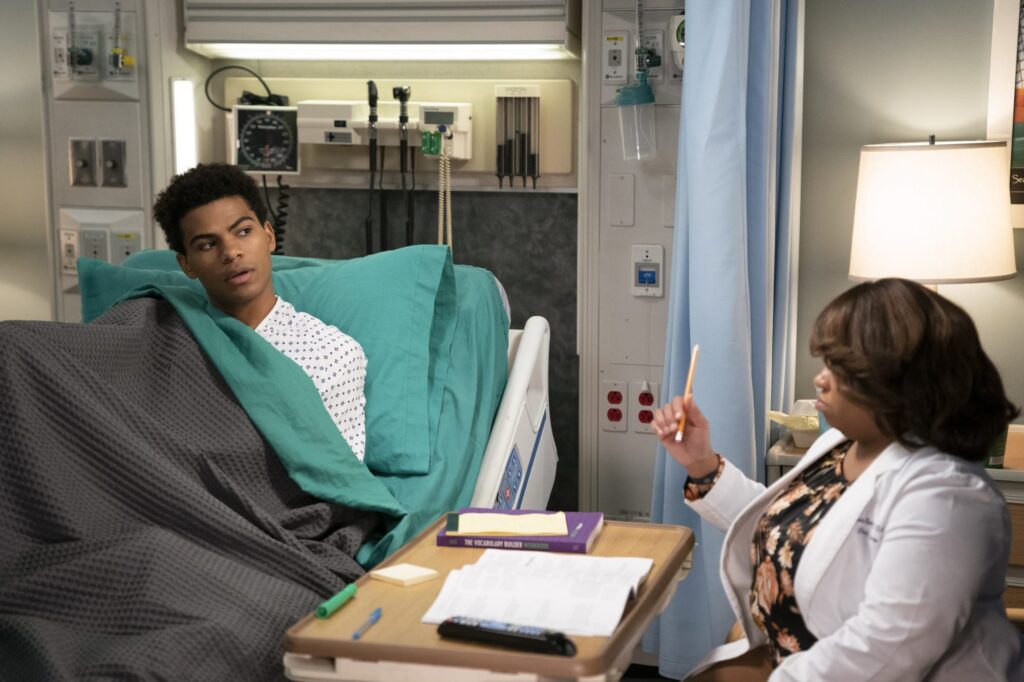 Bailey Takes in Joey - Grey's Anatomy Season 16 Episode 15