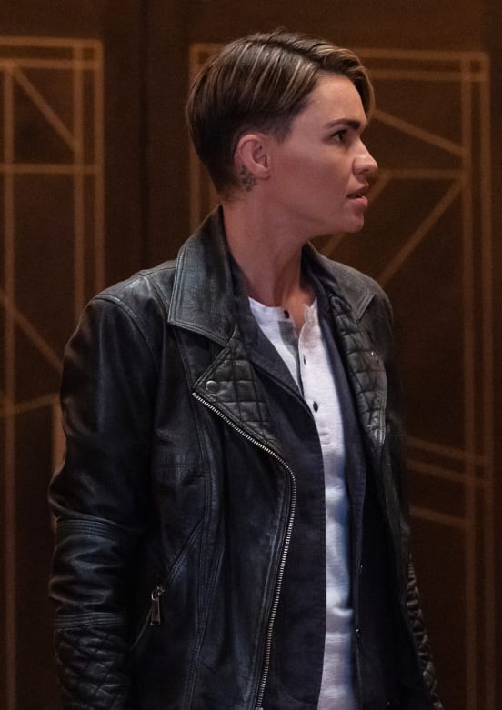 Batwoman S1 E12: Kate's Got Questions Season 1 Episode 12