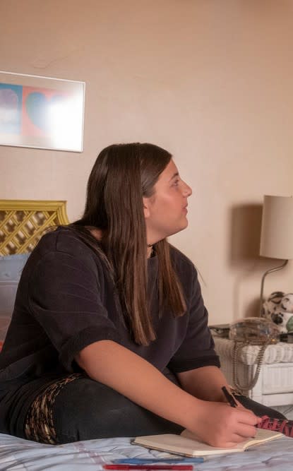 Comforting Kate - This Is Us Season 4 Episode 15