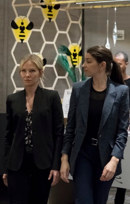 Discussing the Case - Law & Order: SVU Season 21 Episode 15