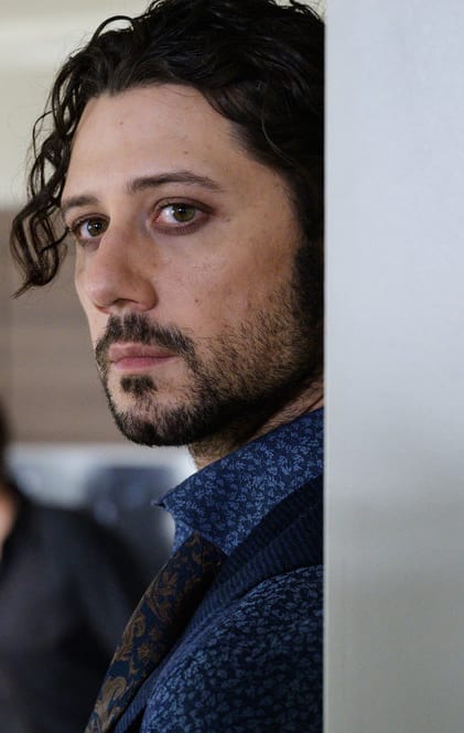 Eliot stares - The Magicians Season 5 Episode 6