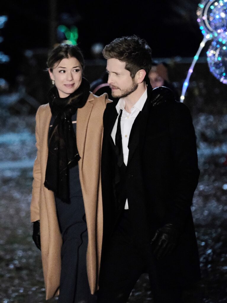 CoNic Takes a Stroll - Tall - The Resident Season 3 Episode 16