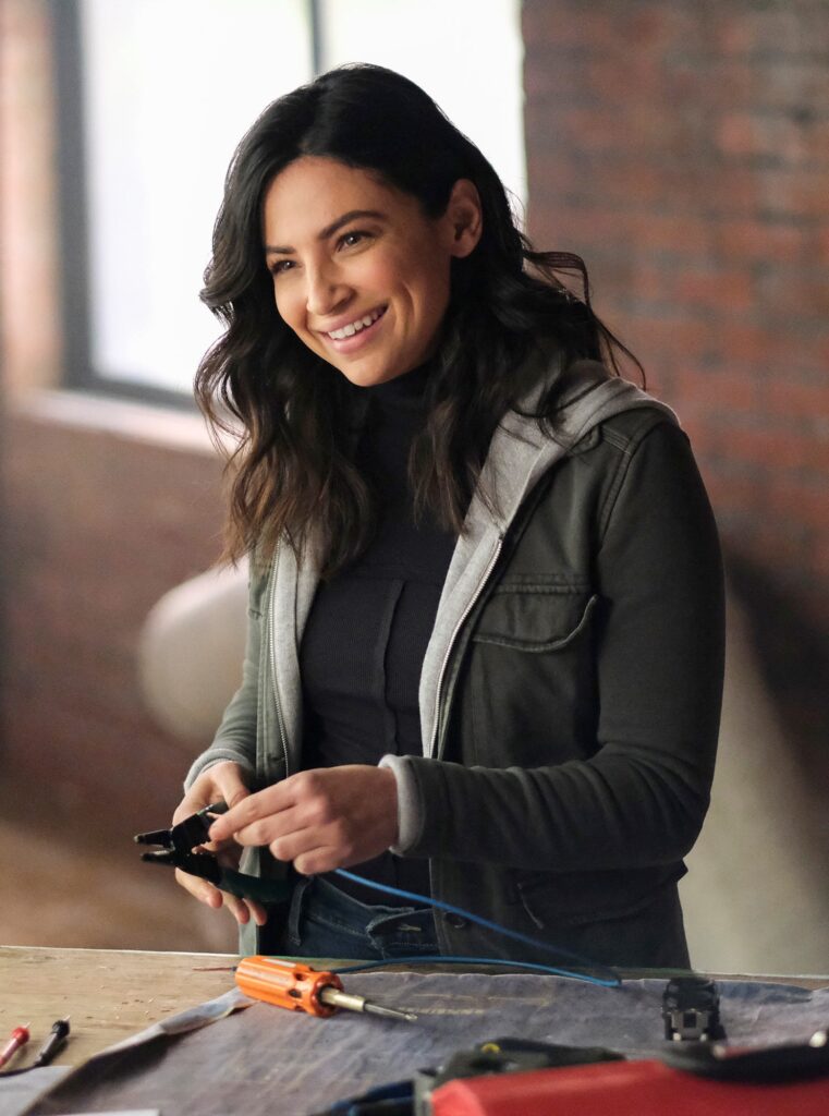 Darcy Smiles - Tall - A Million Little Things Season 2 Episode 18