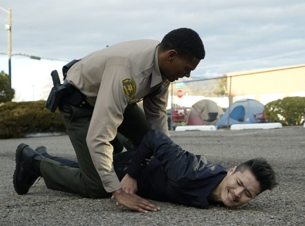 Down on the Ground Bad Guy! - Deputy Season 1 Episode 11