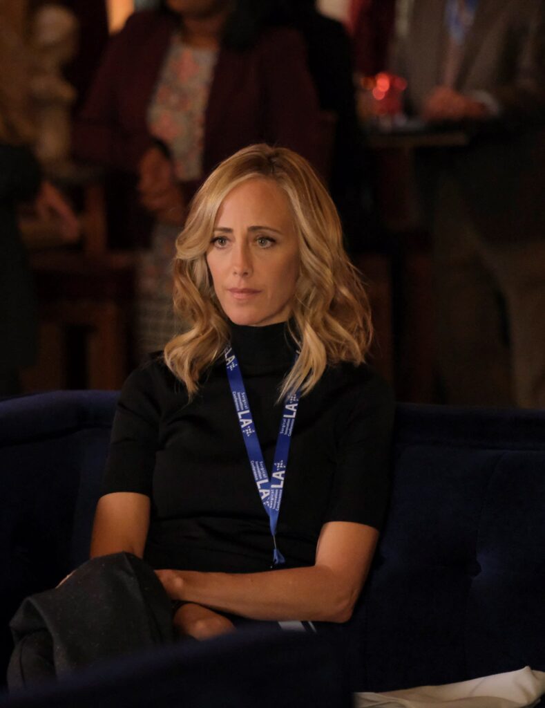 Facing Her Past - Tall - Grey's Anatomy Season 16 Episode 19