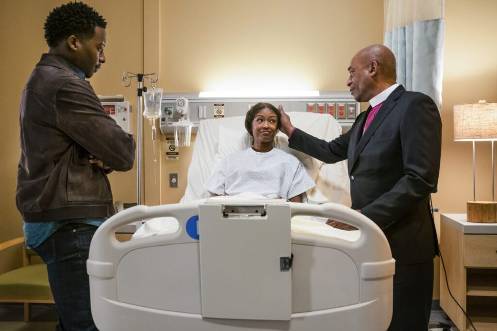 Family Supports Each Other - God Friended Me Season 2 Episode 16