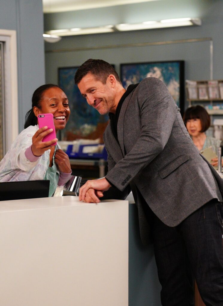 Famous Inventor - Tall - Grey's Anatomy Season 16 Episode 17