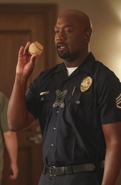 He's Got the Ball - The Rookie Season 2 Episode 15