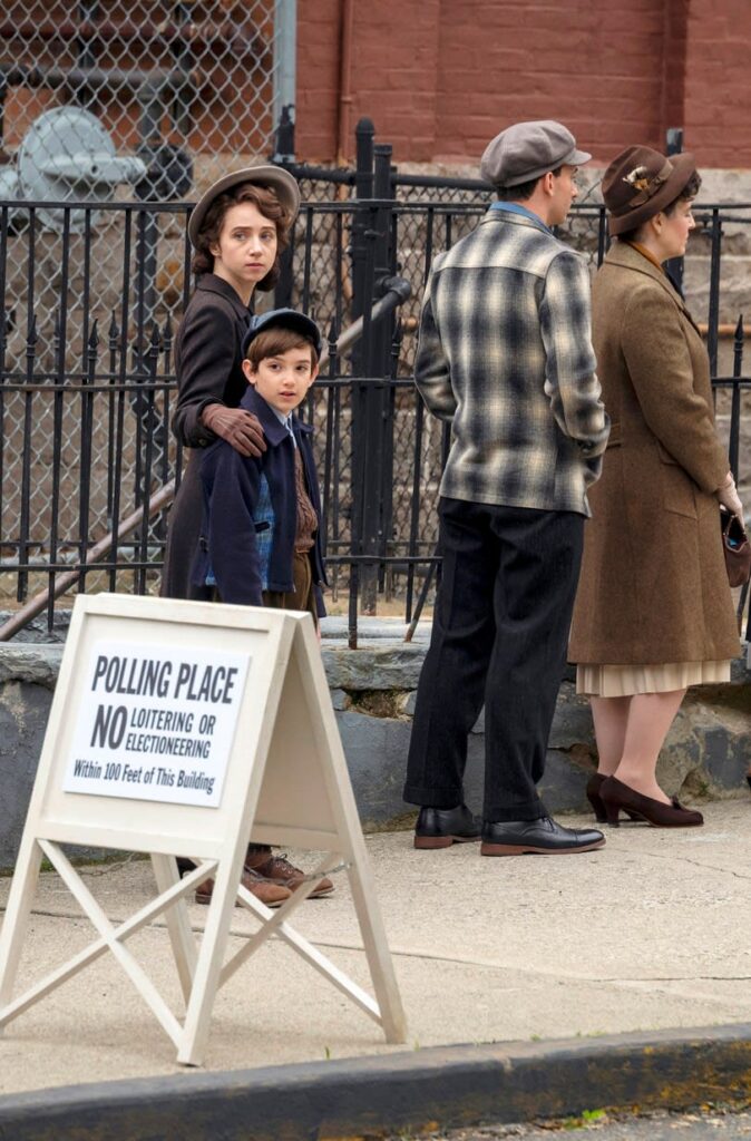 Long Line - The Plot Against America Season 1 Episode 2