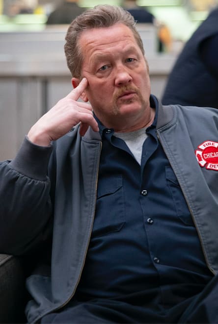 Mouch couch - Chicago Fire Season 8 Episode 18