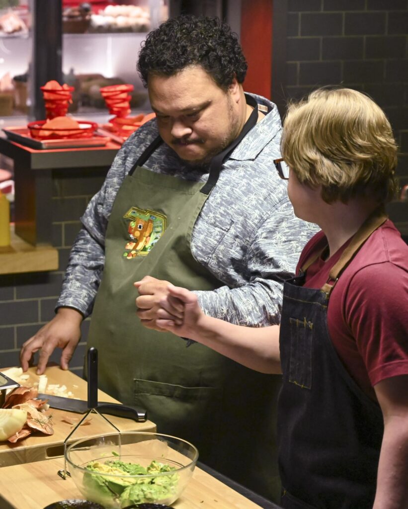 Pound It - Stumptown Season 1 Episode 18