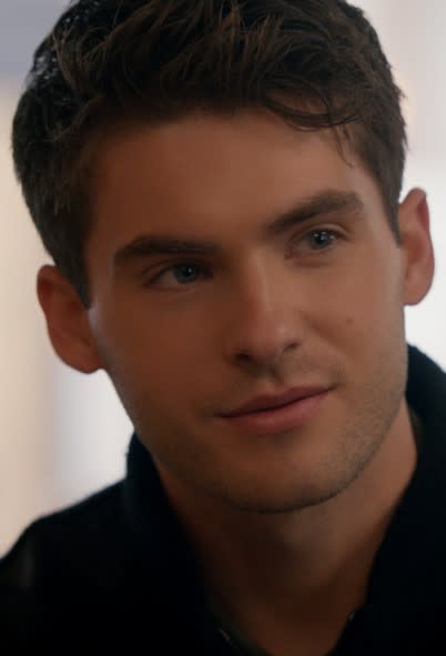 Summer Option - All American Season 2 Episode 16