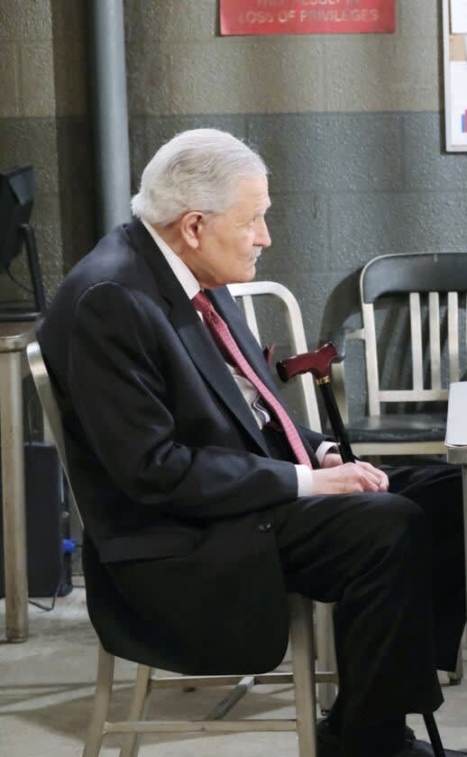 (TALL) Victor Pressures Will - Days of Our Lives