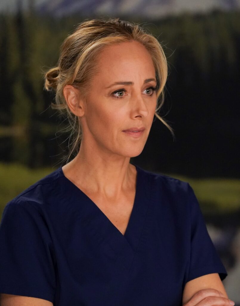 Teddy is Torn - Tall - Grey's Anatomy Season 16 Episode 18