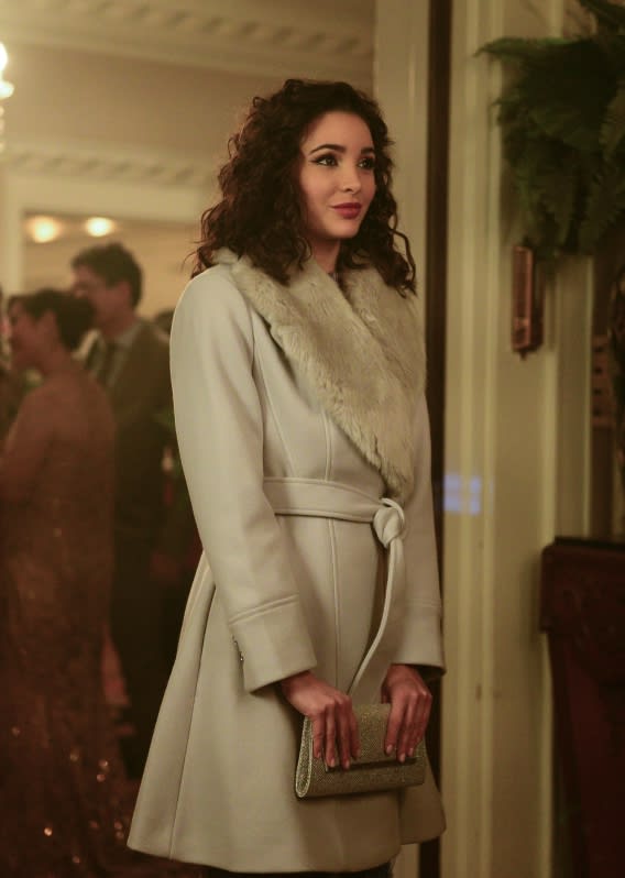 Dressed Up - Nancy Drew Season 1 Episode 17