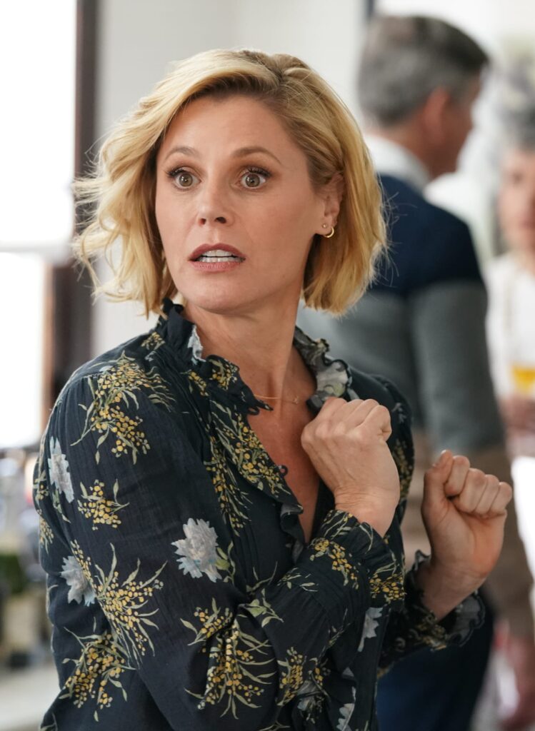 Frantic Claire - Modern Family Season 11 Episode 17