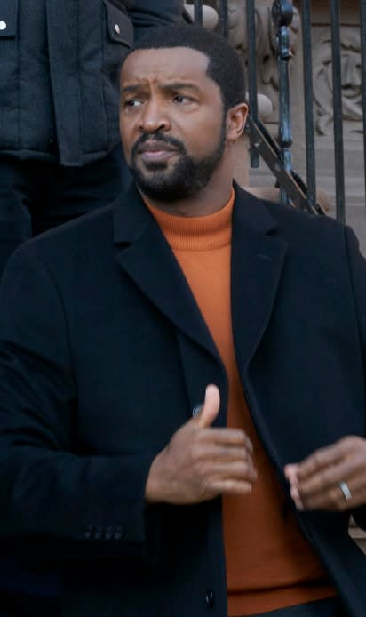 Garland Struggles/Tall - Law & Order: SVU Season 21 Episode 18