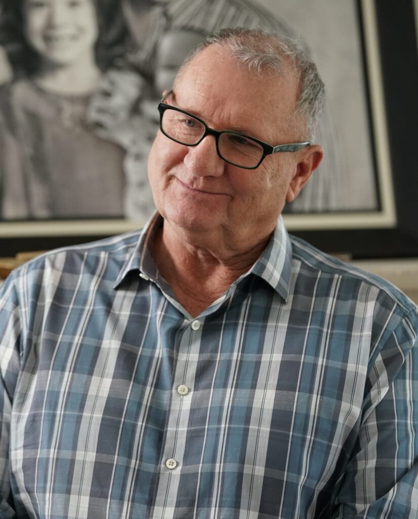 Jay in Finale - Modern Family Season 11 Episode 17