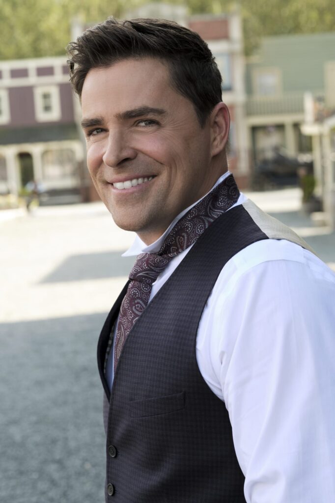 Kavan Smith as Lee Coulter - When Calls the Heart