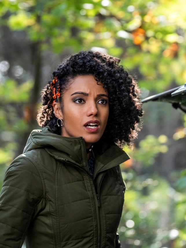 Shock - DC's Legends of Tomorrow Season 5 Episode 8